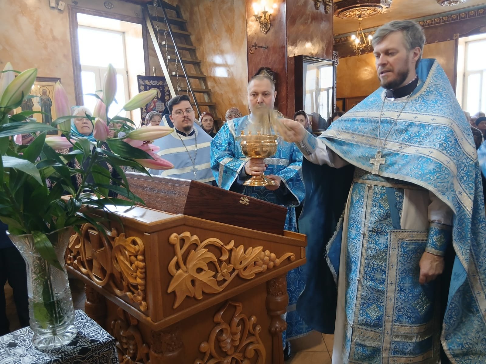 image-12-04-25-10-19-10