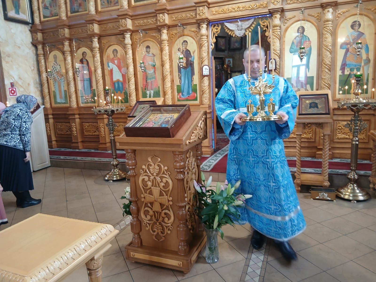 image-12-04-25-10-19-2